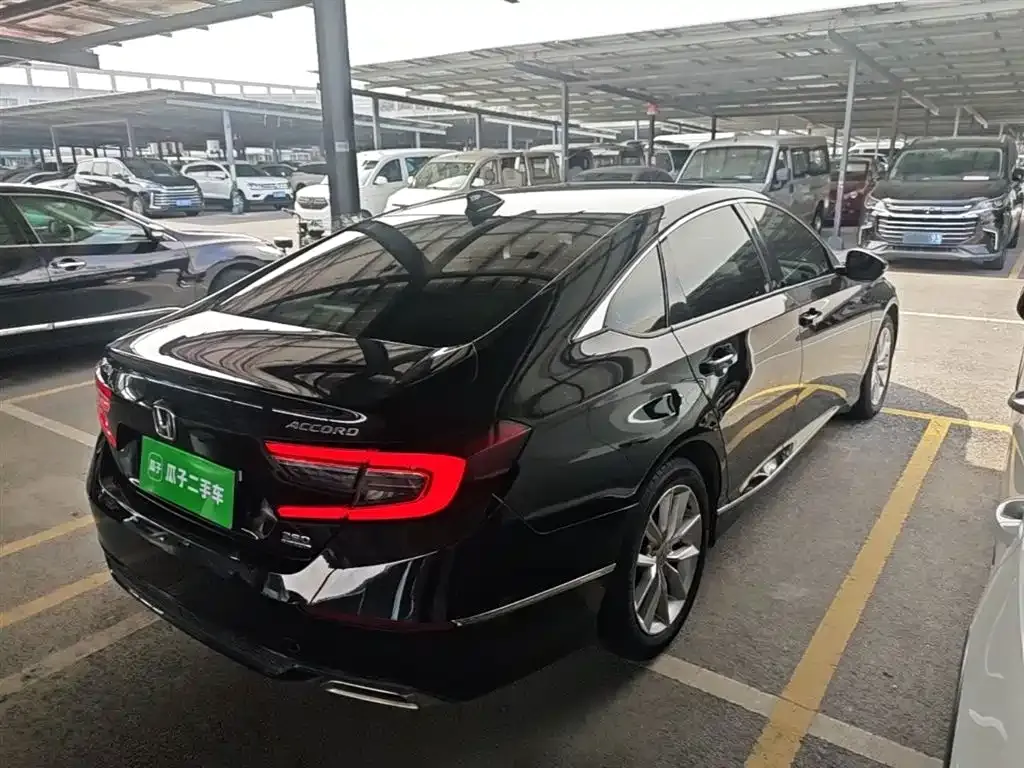 Honda Accord — фото 5