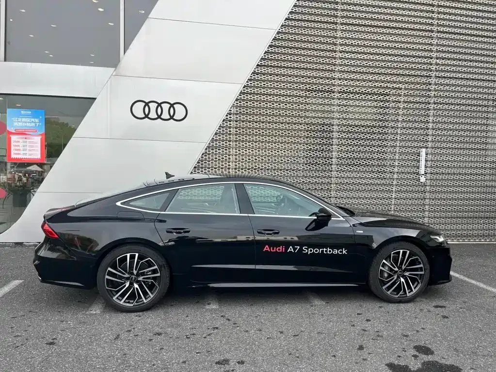 Audi A7 — фото 7