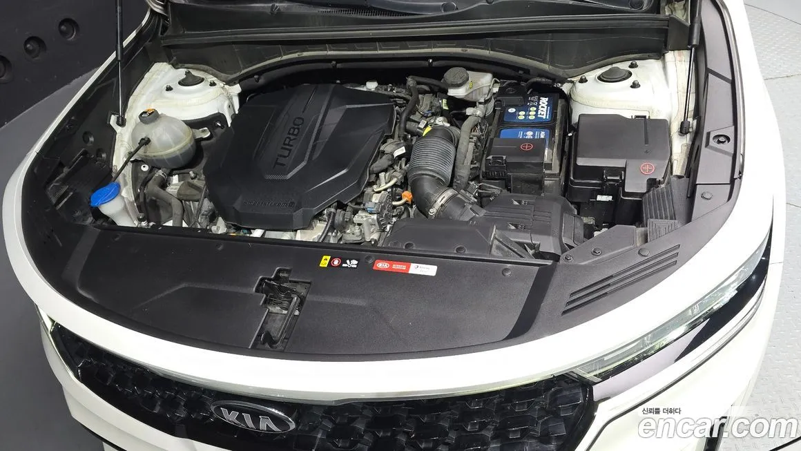 Kia Sorento — фото 7