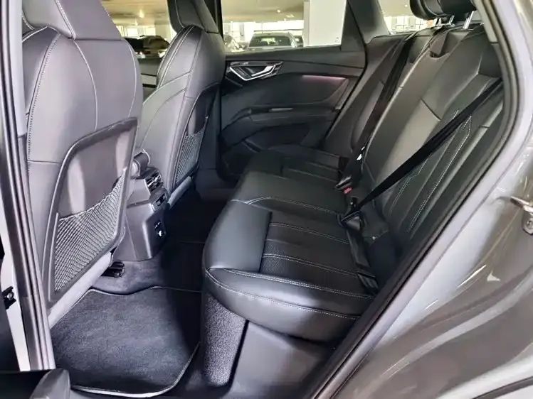 Audi Q4 e-tron 2024 из CN, фото 8
