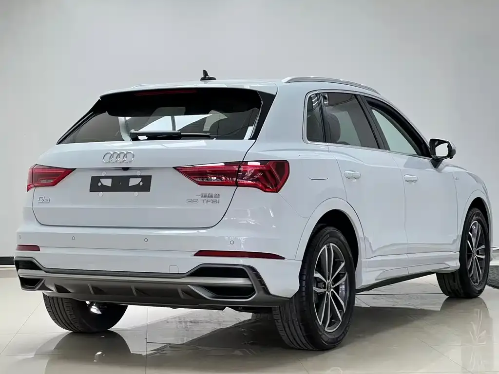 Audi Q3 — фото 3