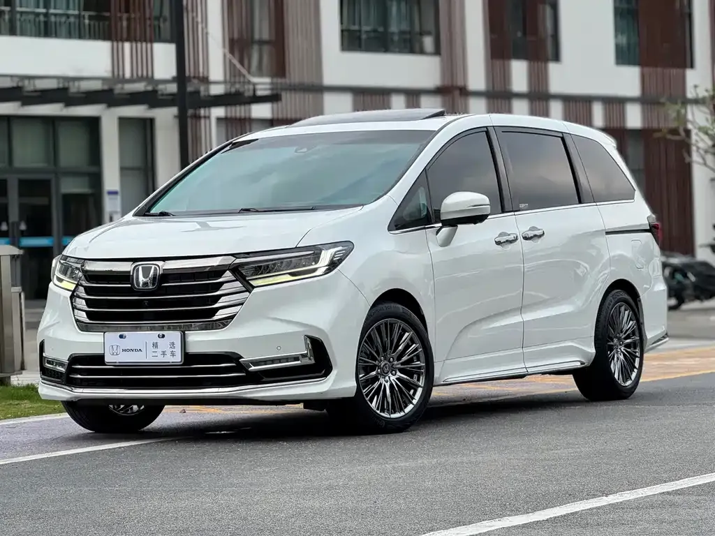 Honda Odyssey — фото 1