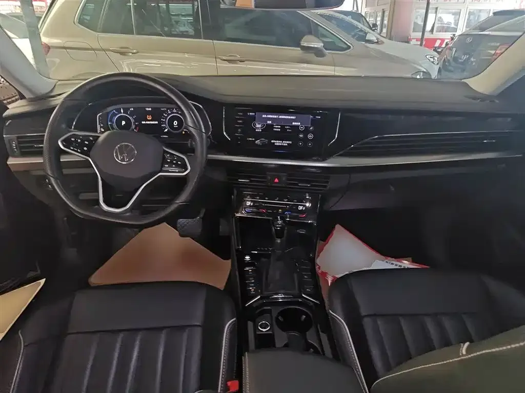 Volkswagen Passat New Energy 2022 из CN, фото 2