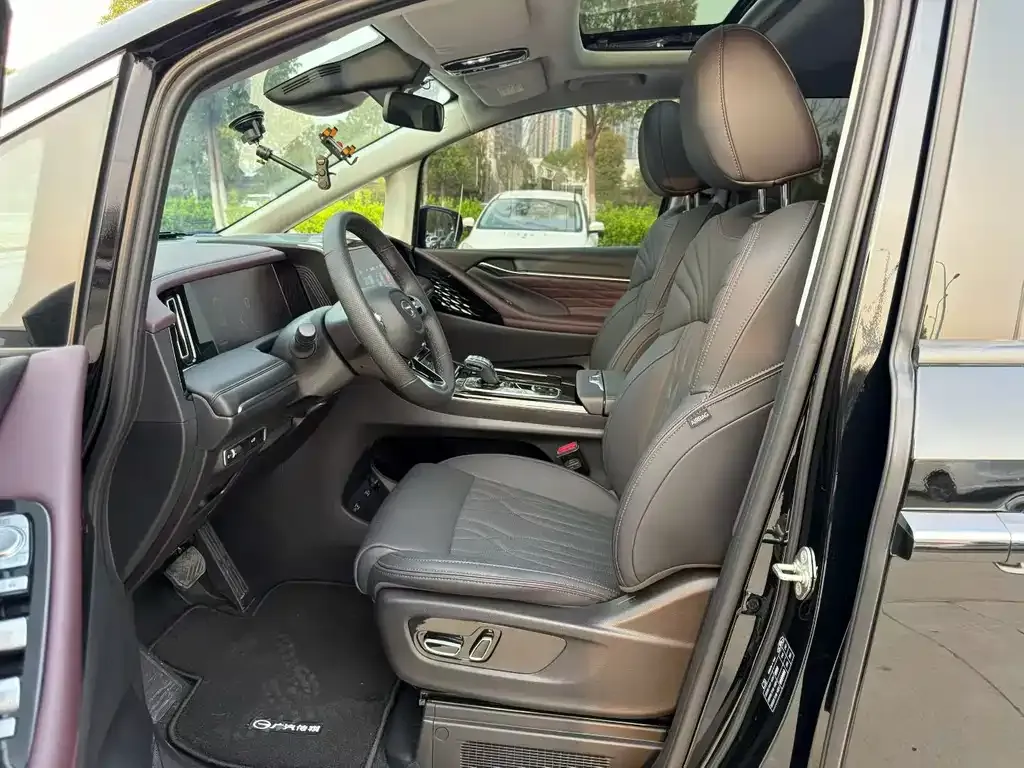 GAC Motor Trumpchi M8 — фото 2