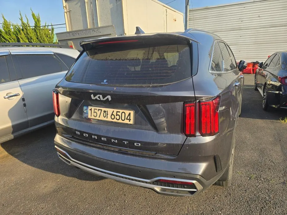 Kia Sorento — фото 6