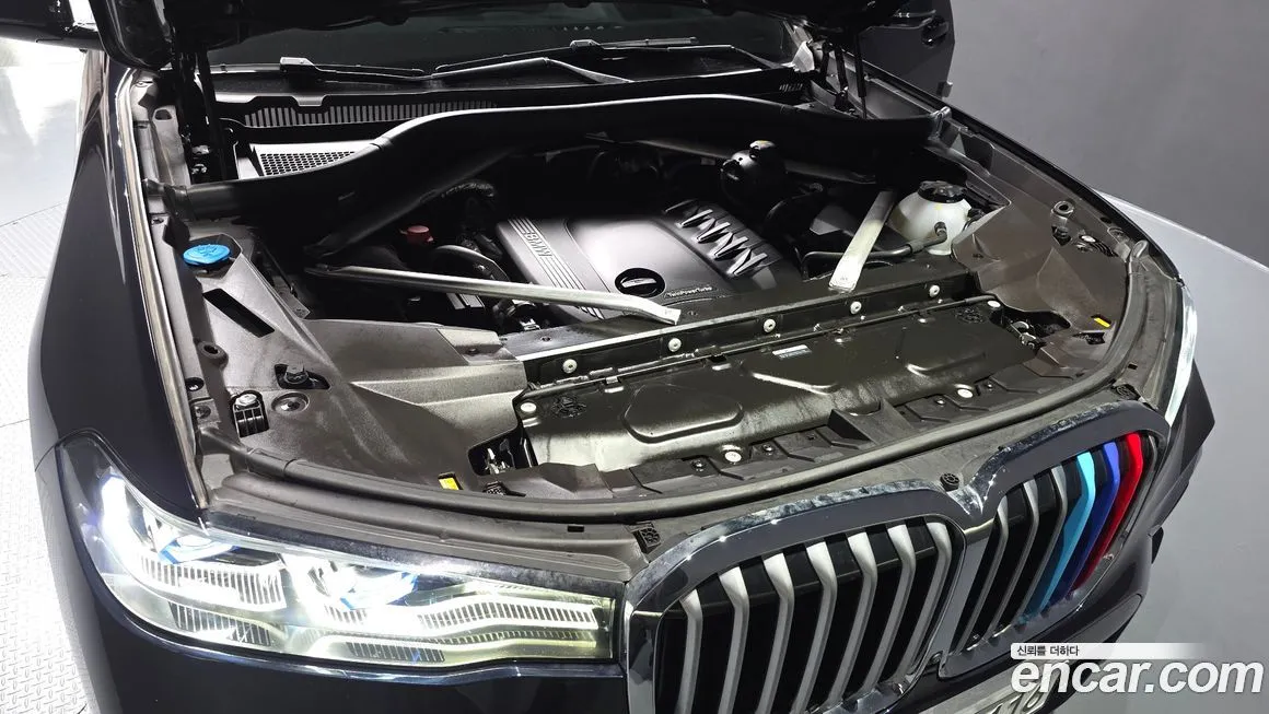 BMW X7 2021 из KR, фото 8