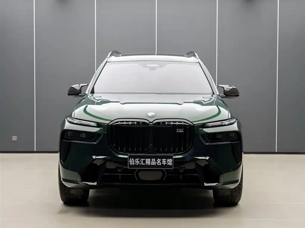 BMW X7 M60i 2025 из CN, фото 2
