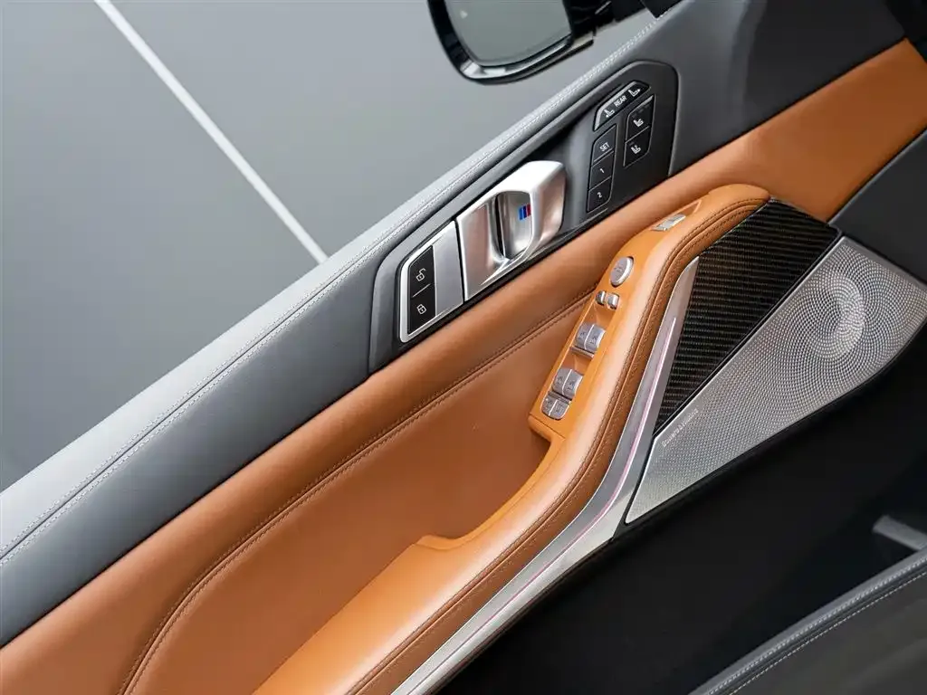BMW X7 M60i 2025 из CN, фото 6