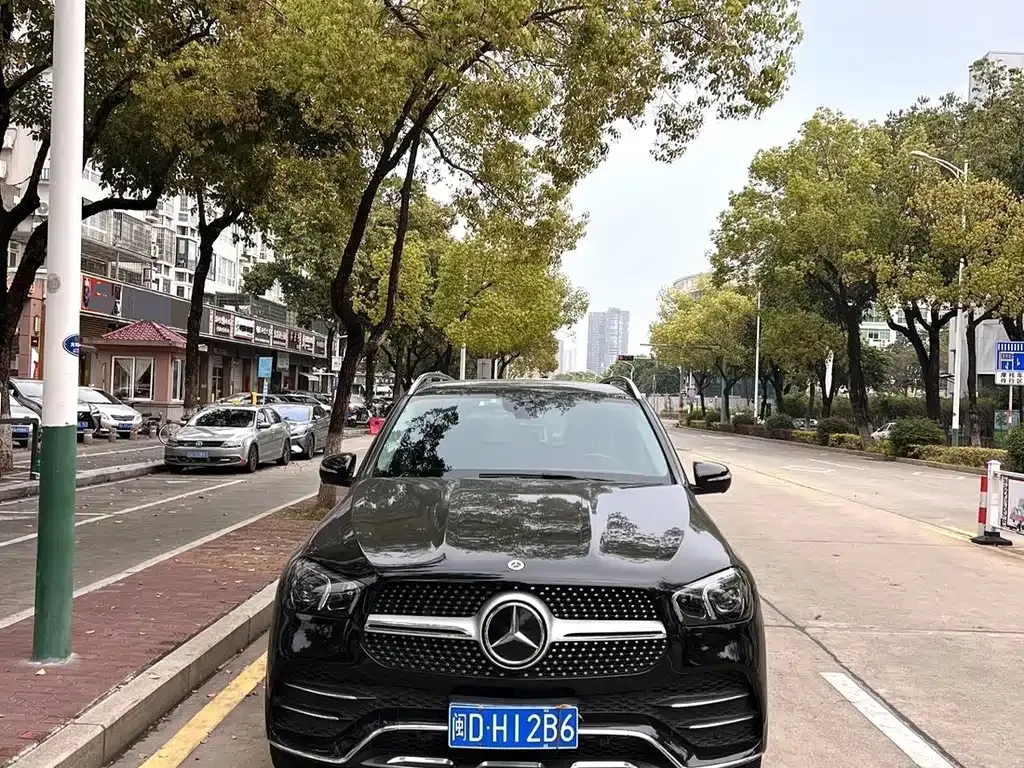 Mercedes-Benz GLE — фото 8
