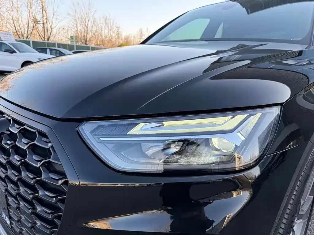 Audi Q5L Sportback — фото 8