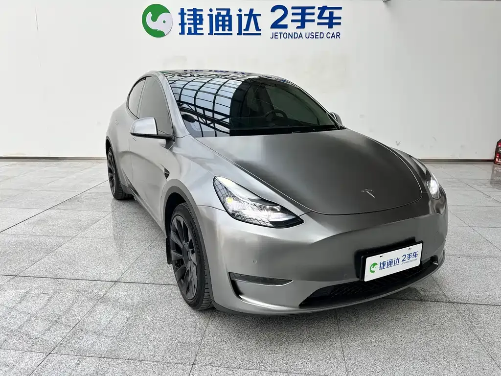 Tesla Model Y — фото 5