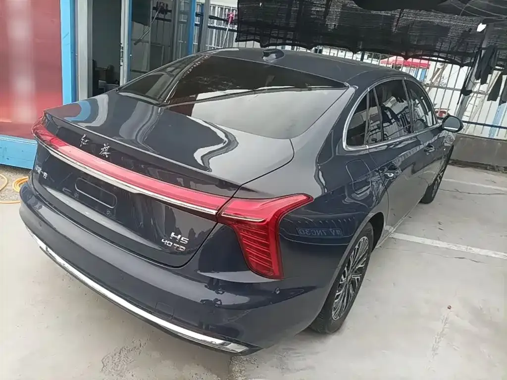 Hongqi H5 — фото 10