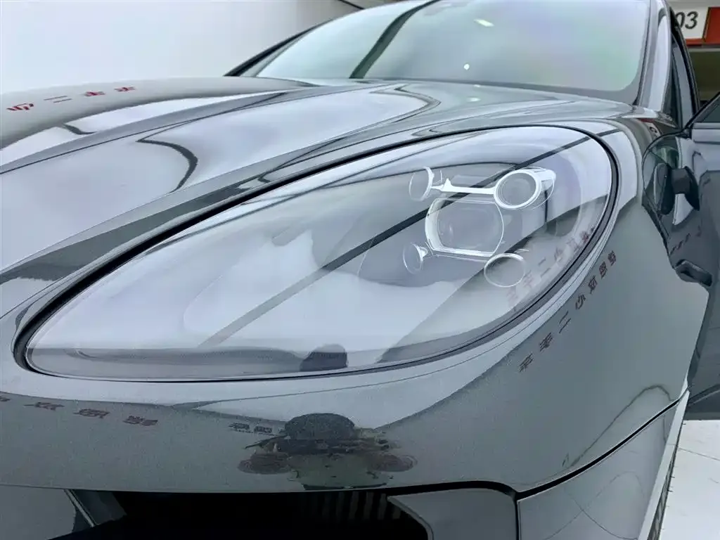 Porsche Macan — фото 9