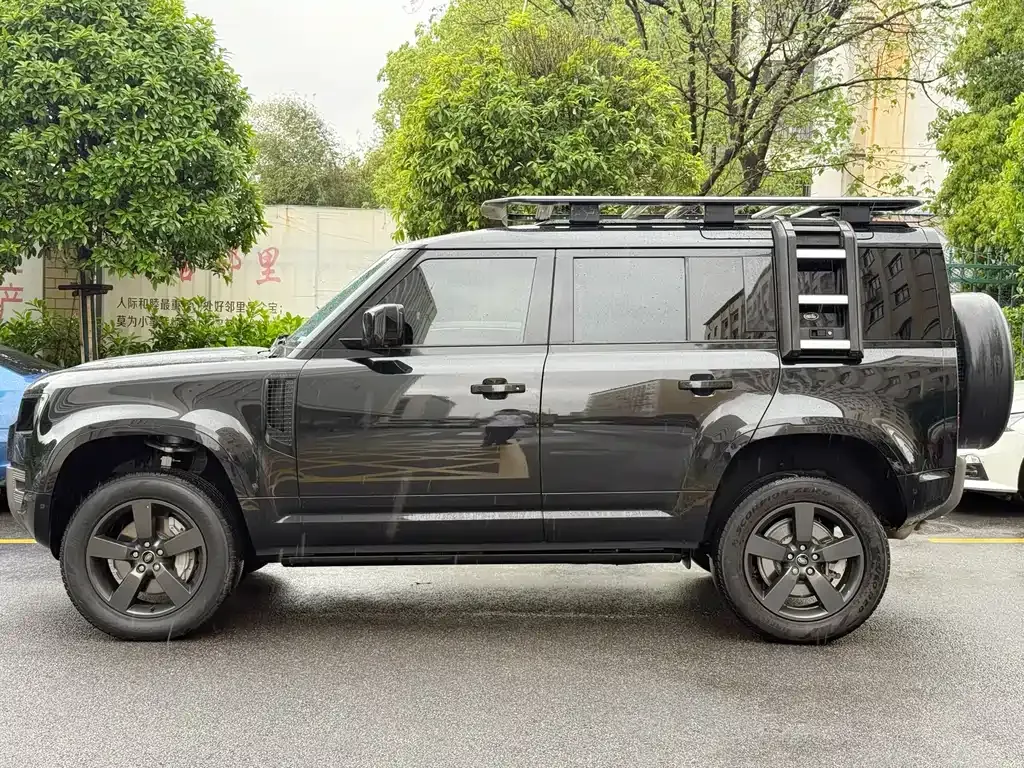 Land Rover Defender — фото 8