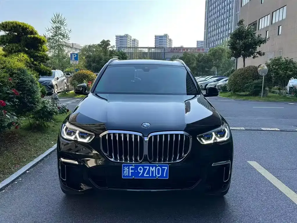BMW X5 — фото 2