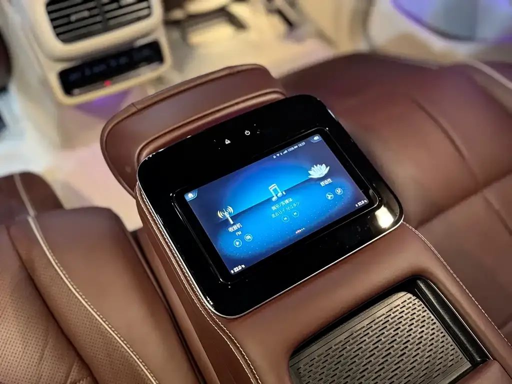 Mercedes-Benz GLS 2023 из CN, фото 10