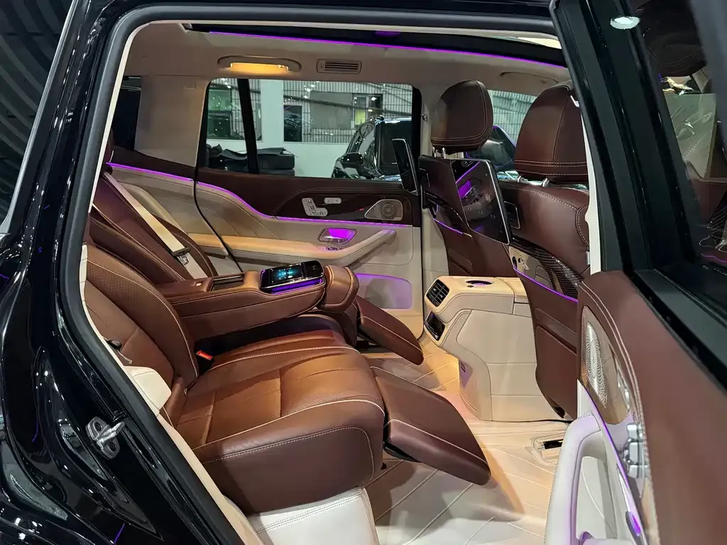 Mercedes-Benz GLS 2023 из CN, фото 2