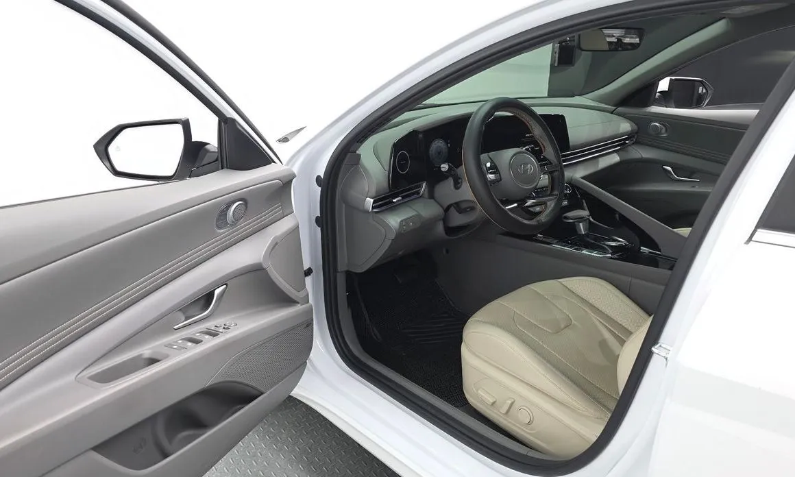 Hyundai AVANTE 2024 из KR, фото 6