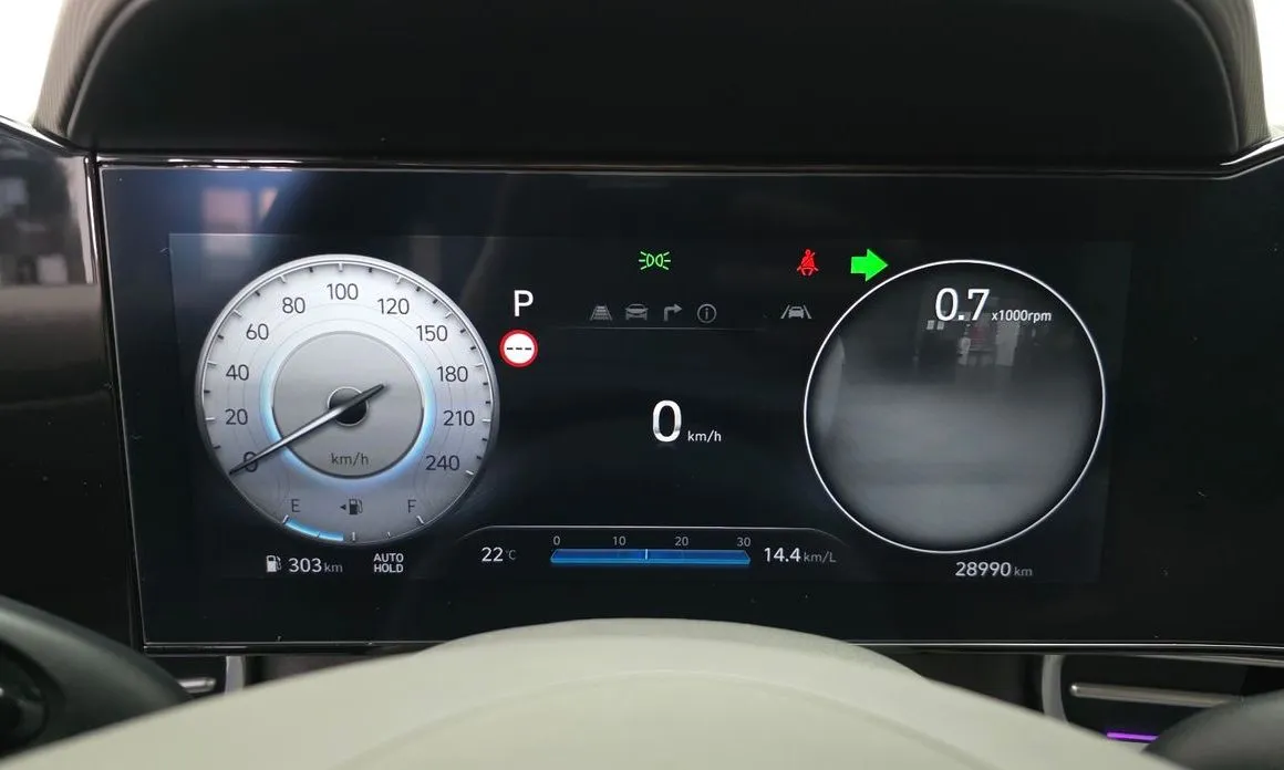 Hyundai AVANTE 2024 из KR, фото 5