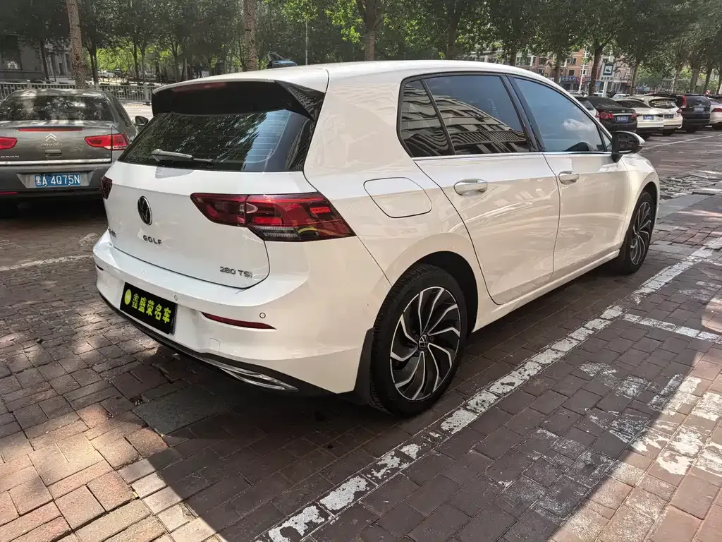 Volkswagen Golf 2021 из CN, фото 3