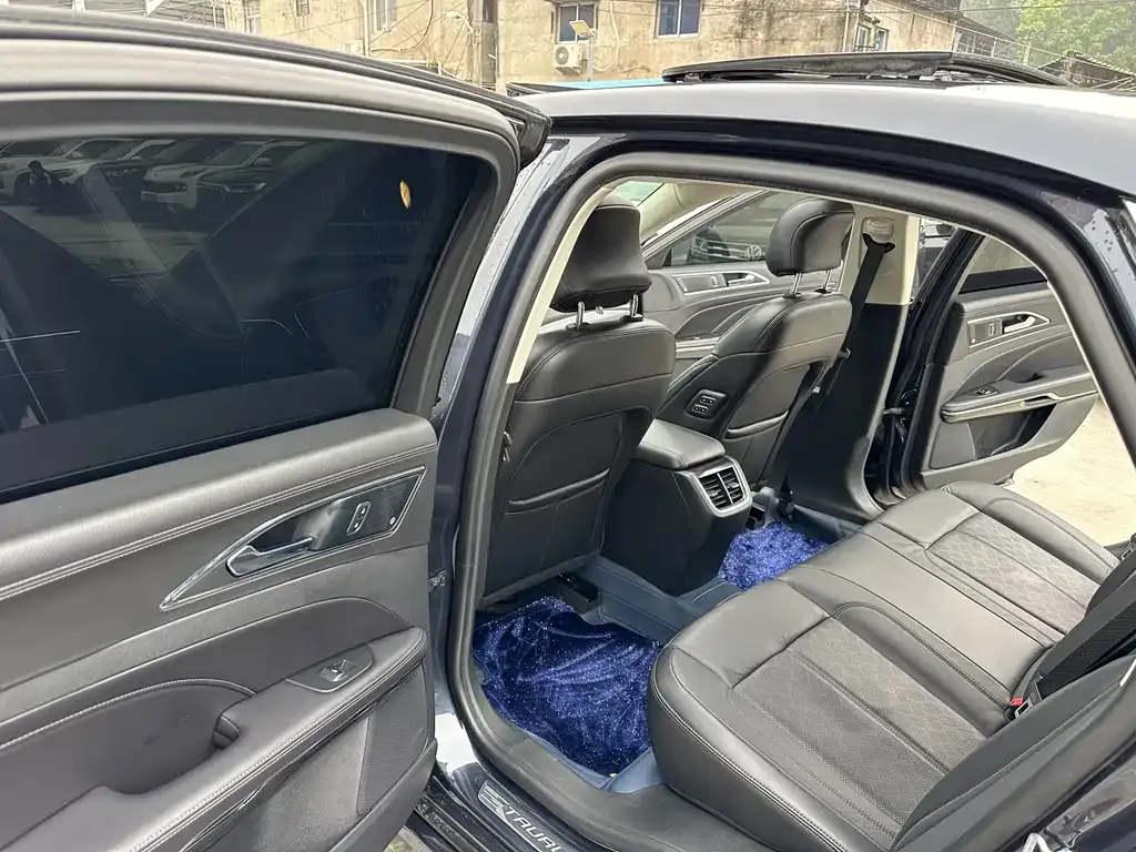 Ford Taurus 2021 из CN, фото 3