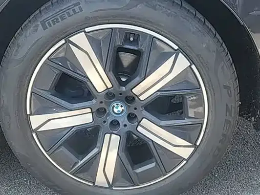 BMW iX 2023 из CN, фото 3