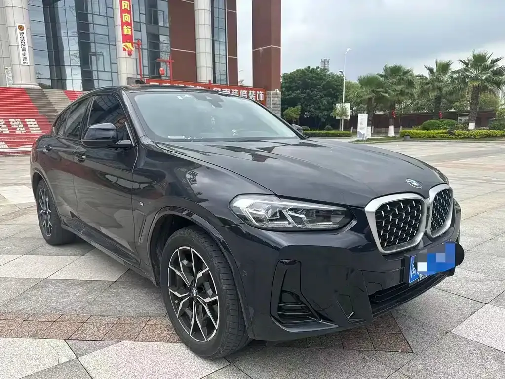 BMW X4 — фото 7