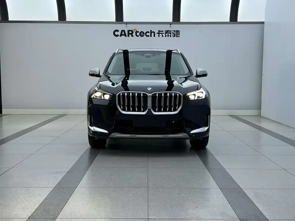 BMW X1 — фото 9