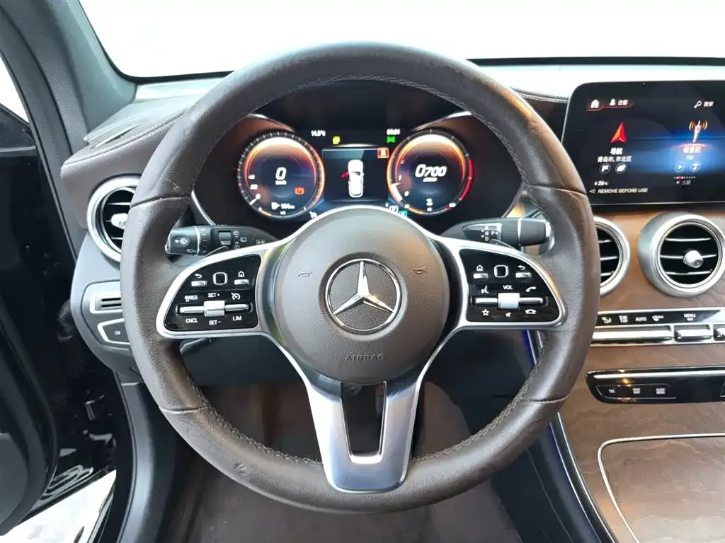 Mercedes-Benz GLC — фото 10