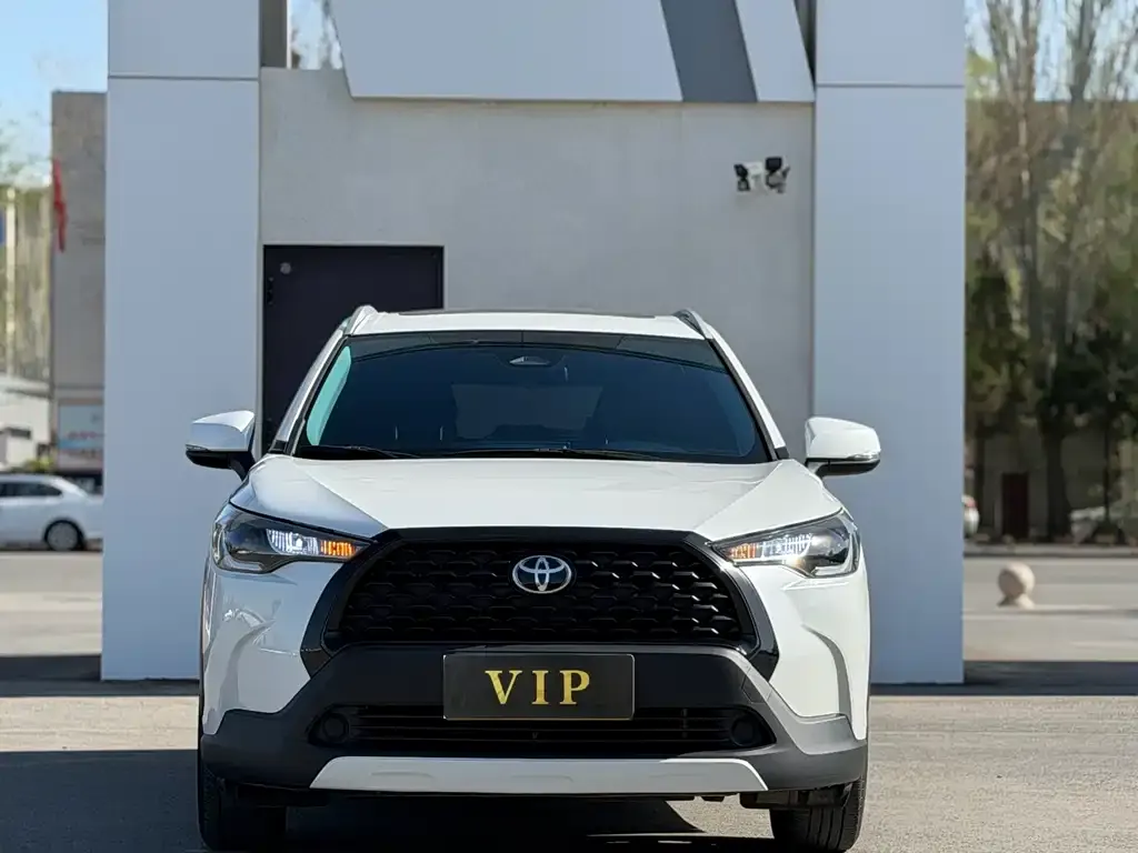 Toyota Corolla Cross 2023 из CN, фото 5