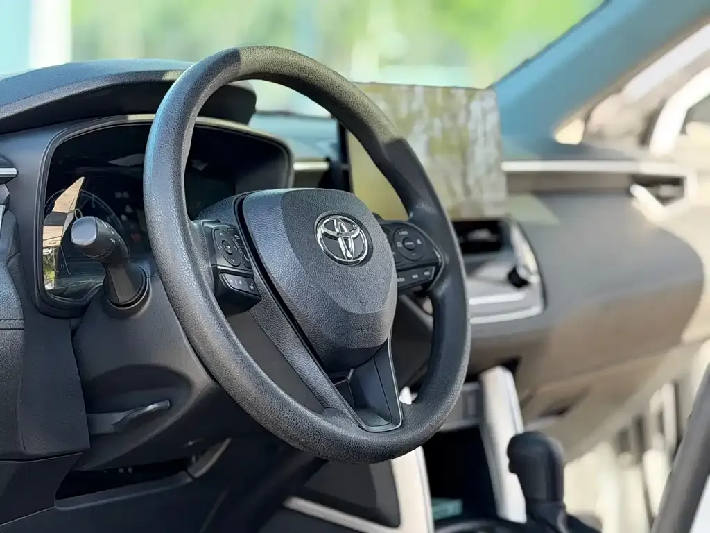 Toyota Corolla Cross 2023 из CN, фото 10