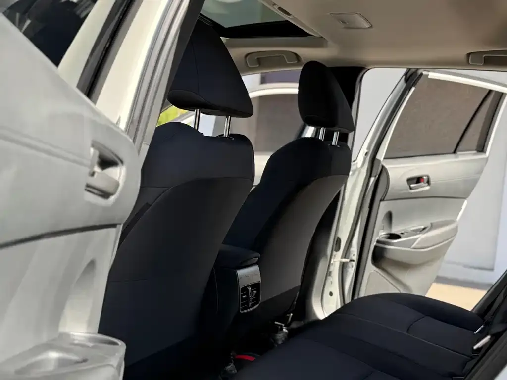 Toyota Corolla Cross 2023 из CN, фото 2