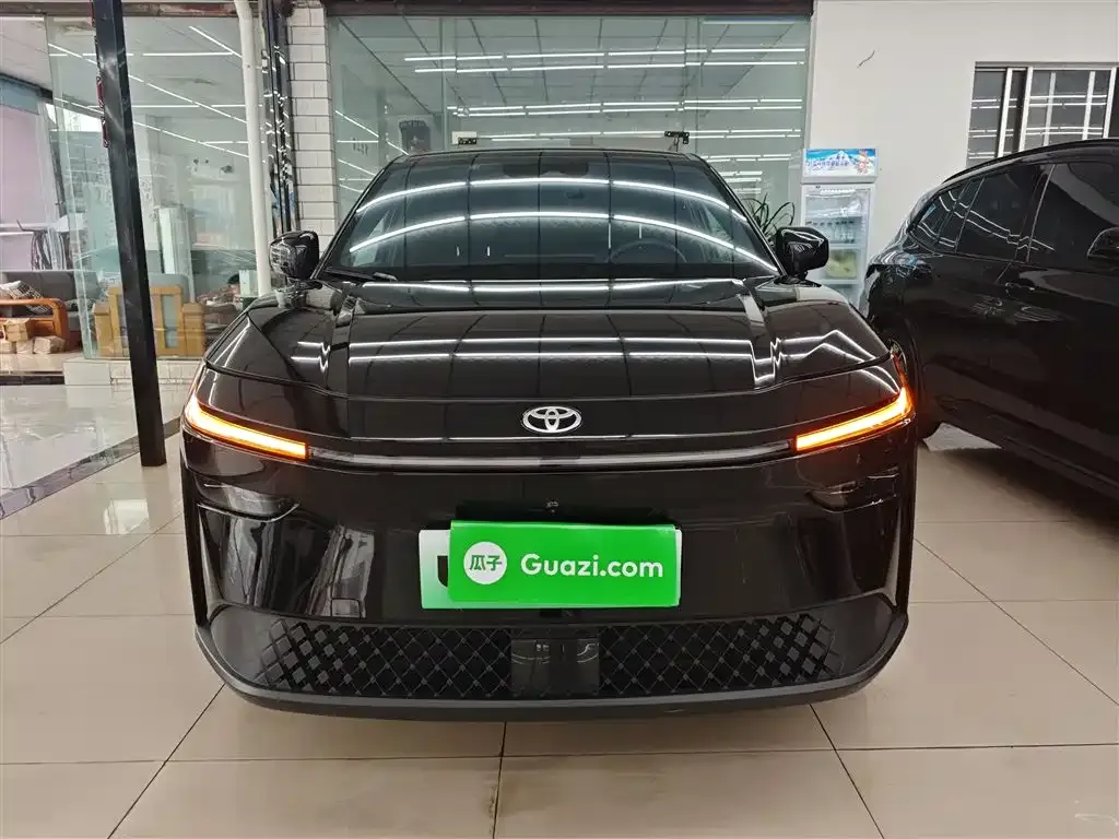 Toyota Platinum 3X 2025 из CN, фото 8