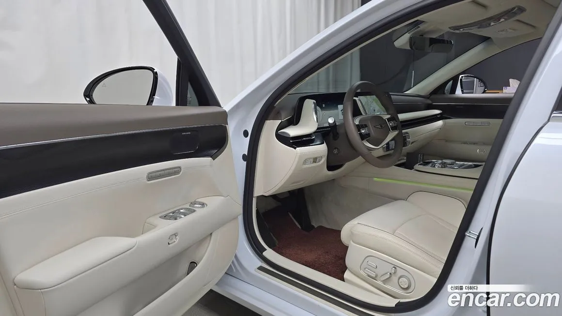 Genesis G90 2023 из KR, фото 8