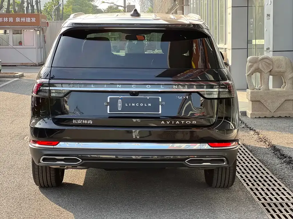Lincoln Aviator — фото 10