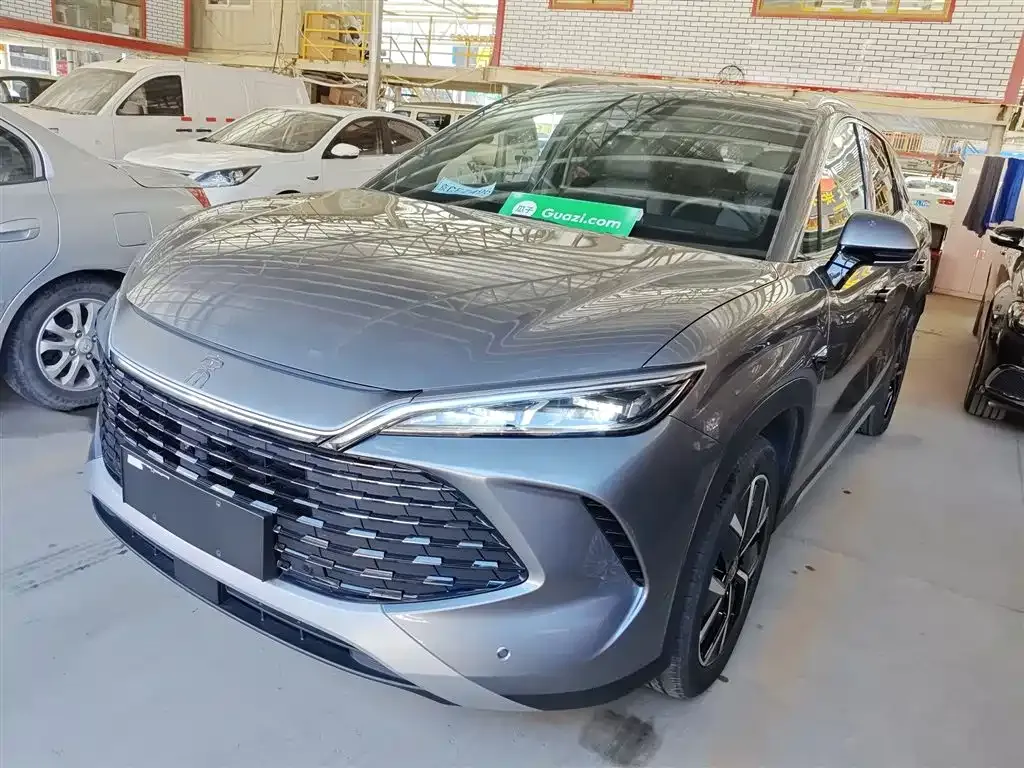 BYD L DM-i — фото 8