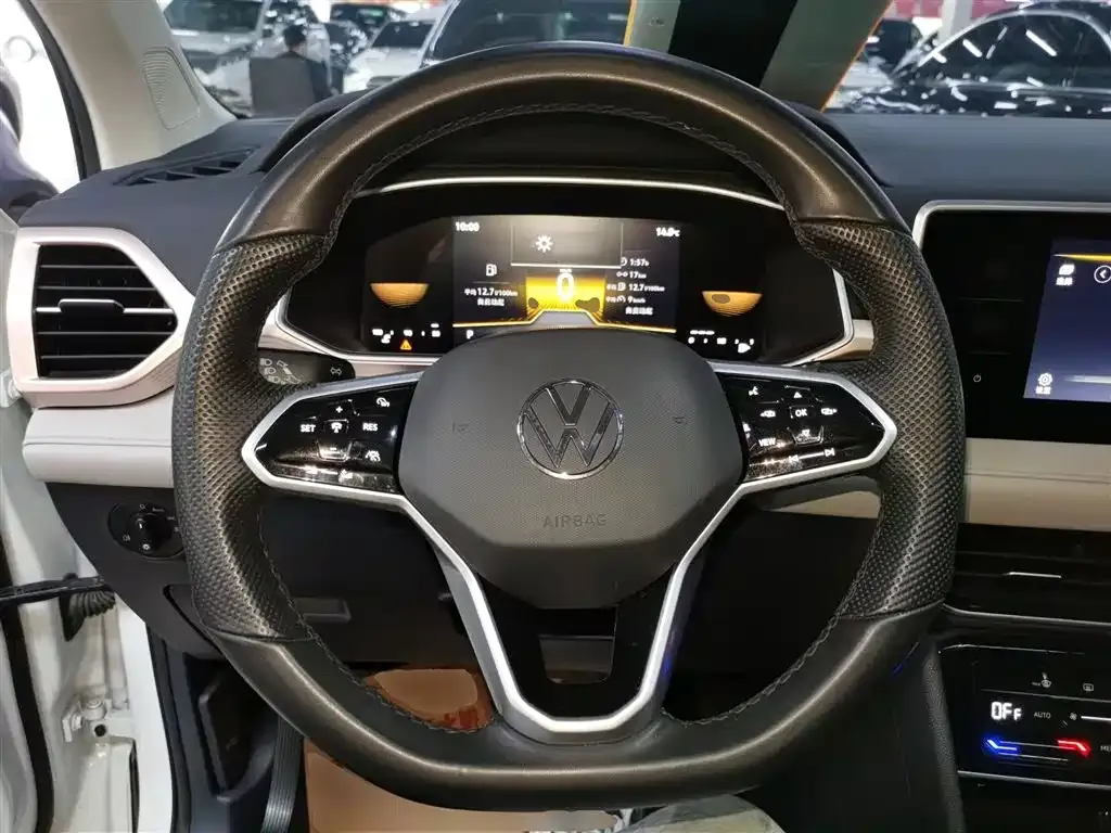 Volkswagen Tharu — фото 9