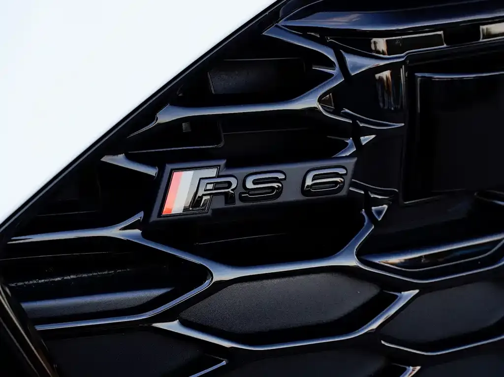 Audi RS 6 2025 из CN, фото 9