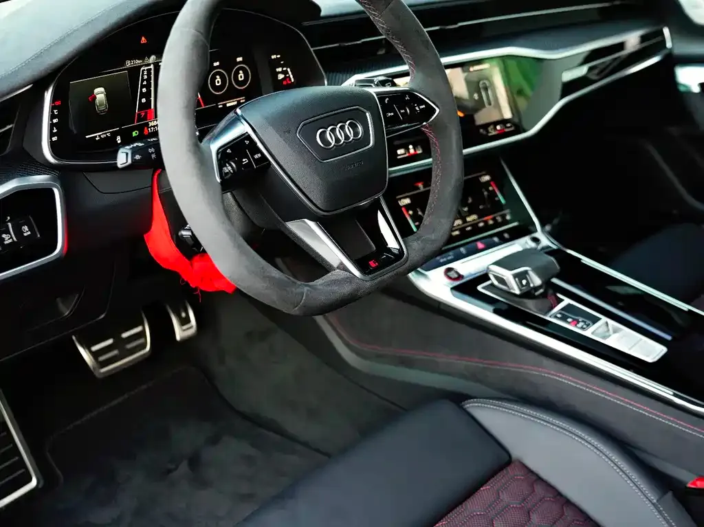 Audi RS 6 2025 из CN, фото 10