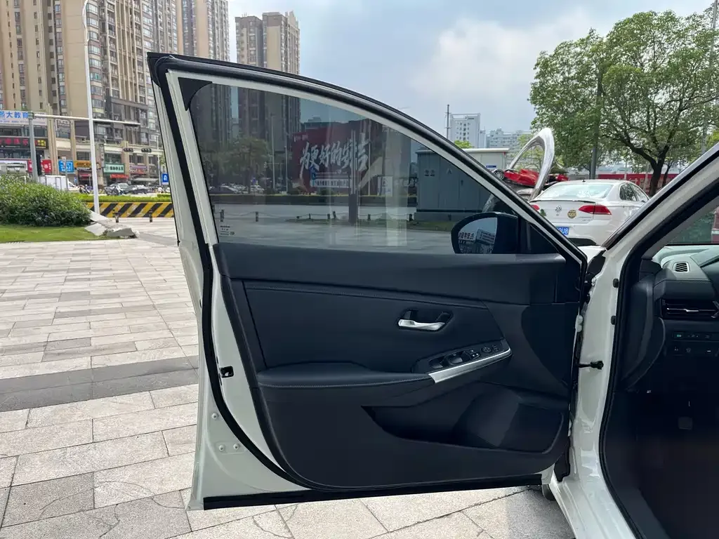 Nissan Sylphy 2021 из CN, фото 4