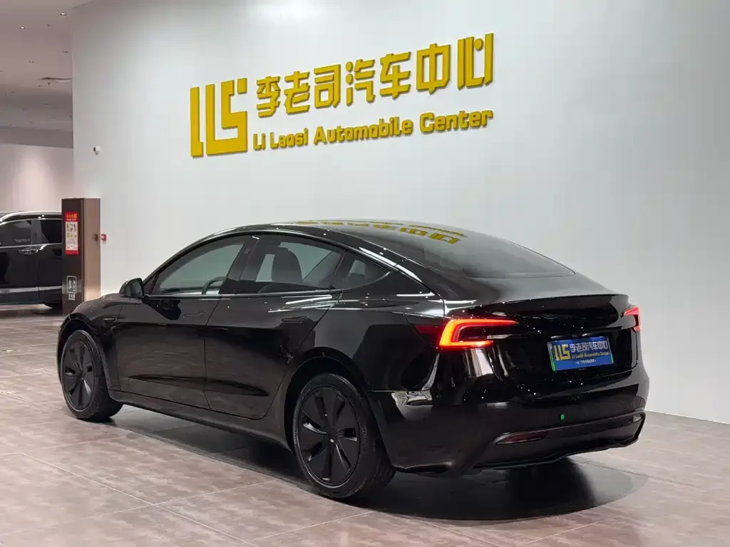 Tesla Model 3 2025 из CN, фото 8