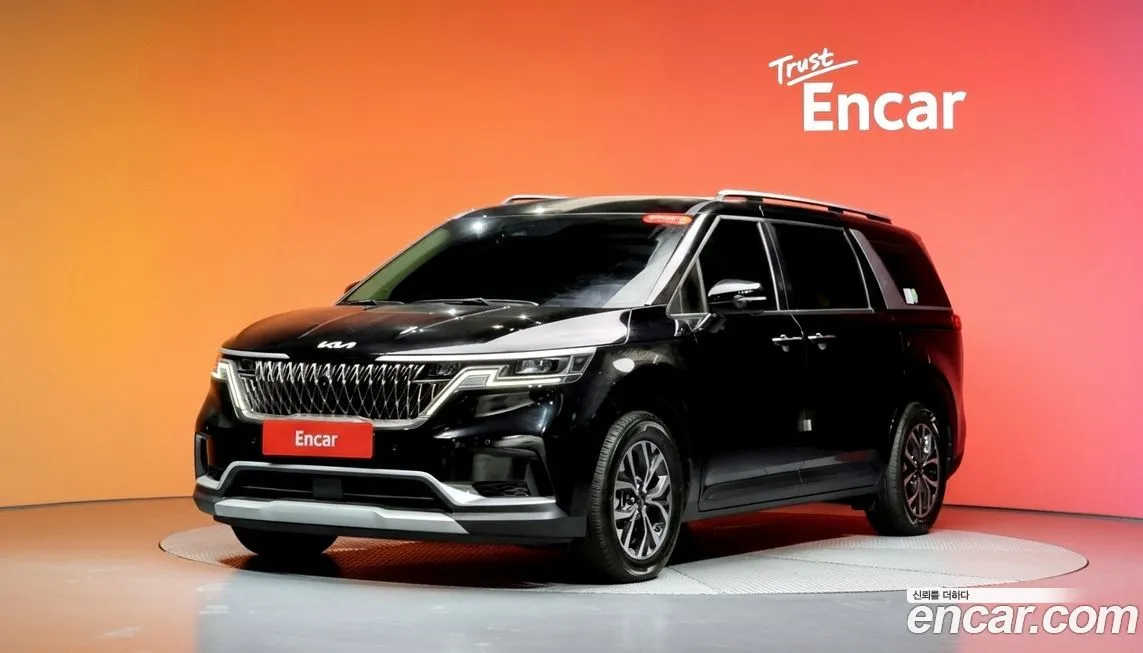 Kia Carnival — фото 1