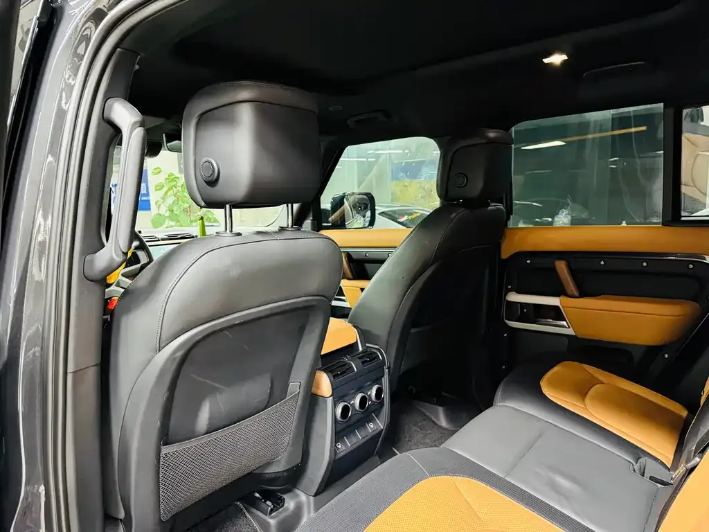 Land Rover Defender — фото 3