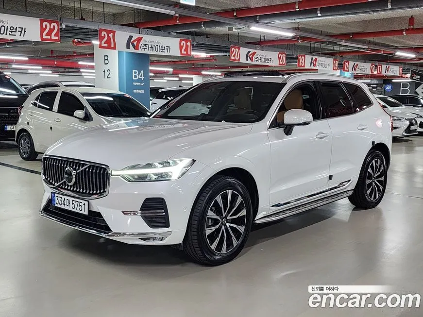 Volvo XC60 — фото 1