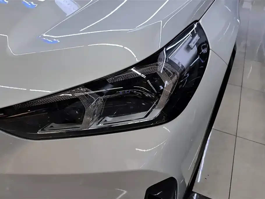 BMW X1 — фото 4