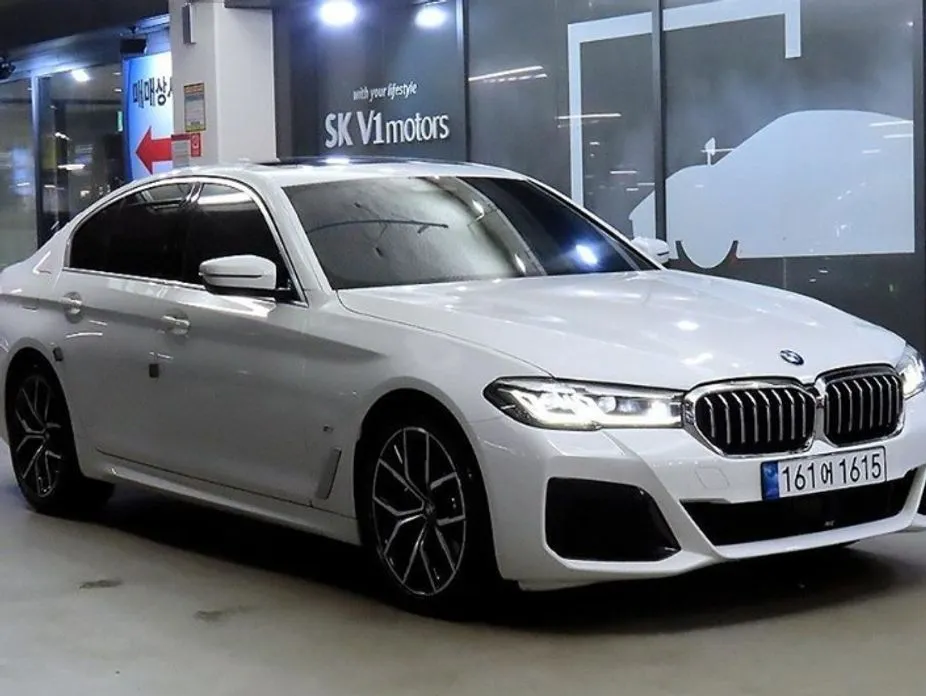 BMW 5-Series — фото 1
