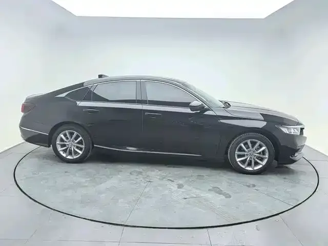 Honda Accord — фото 4