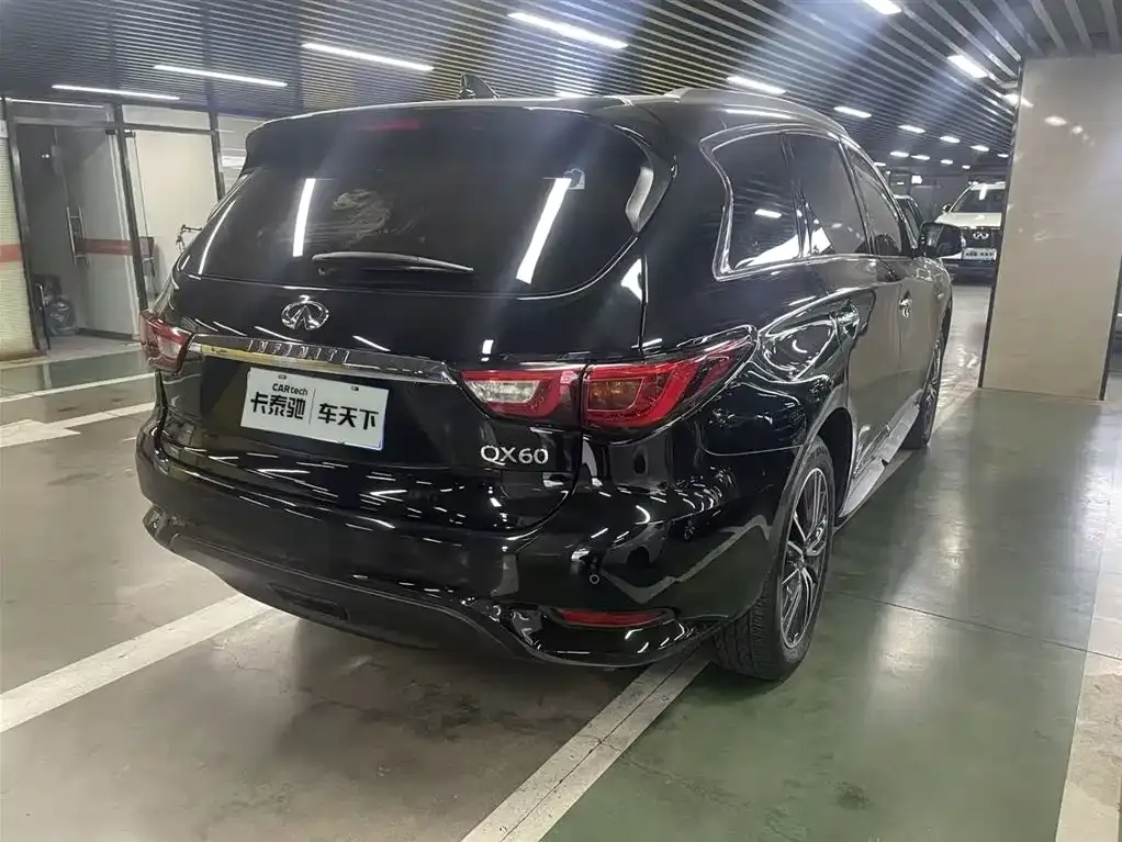 Infiniti QX60 (Import) — фото 10