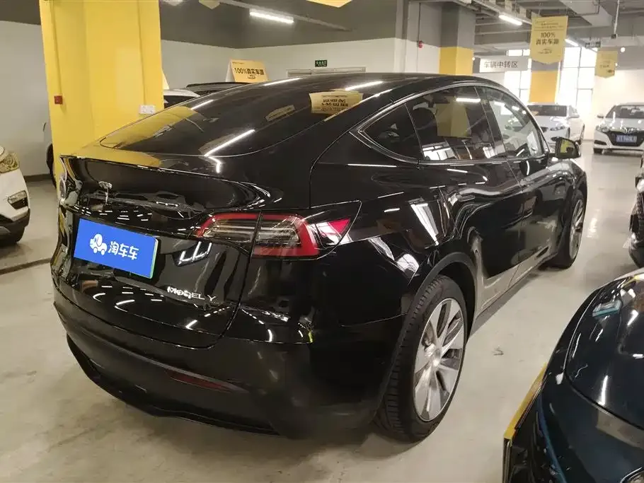 Tesla Model Y — фото 4