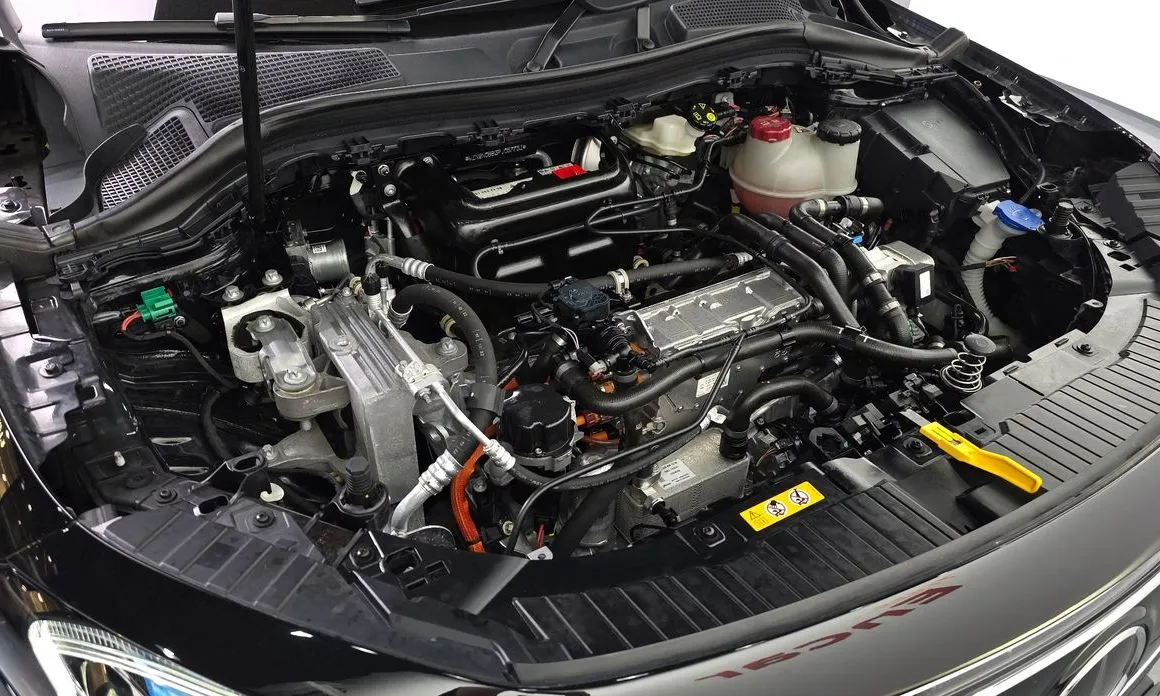 Mercedes-Benz EQA 2023 из KR, фото 2
